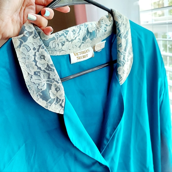 Vintage Victoria Secret Teal Satin Pajama Shirt/Tunic with Lace Collar - Picture 5 of 5